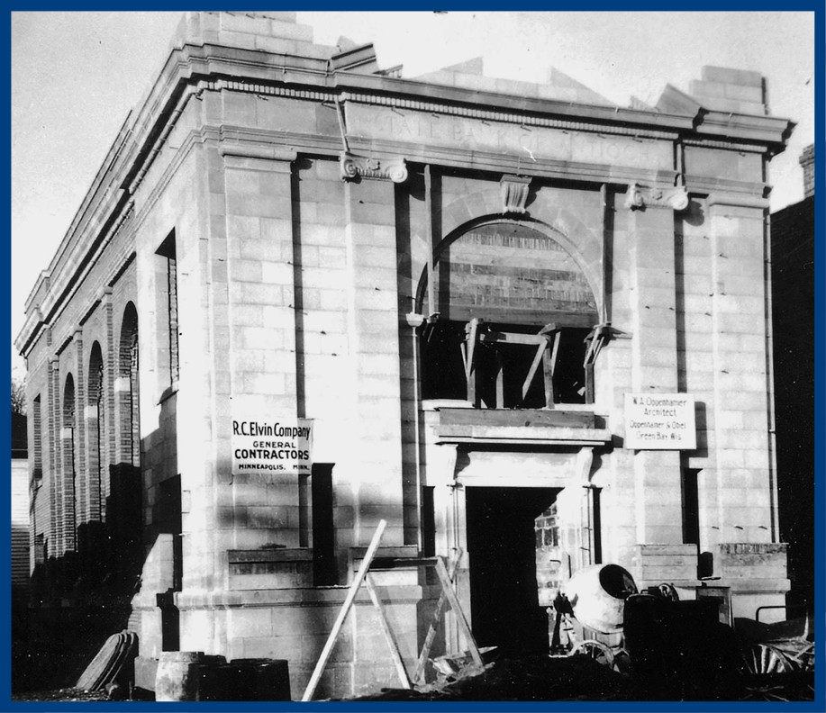 State Bank of the Lakes when it was first constructed. 